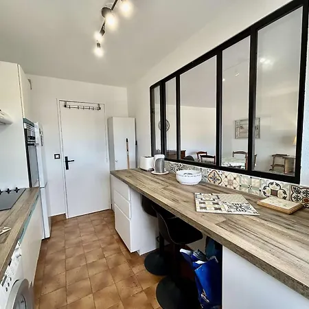 Apartamento T3 Avec Piscine Et Parking, Au Bord De Mer, Sainte-maxime, Climatise Et Proche Commerces - Fr-1-226-542